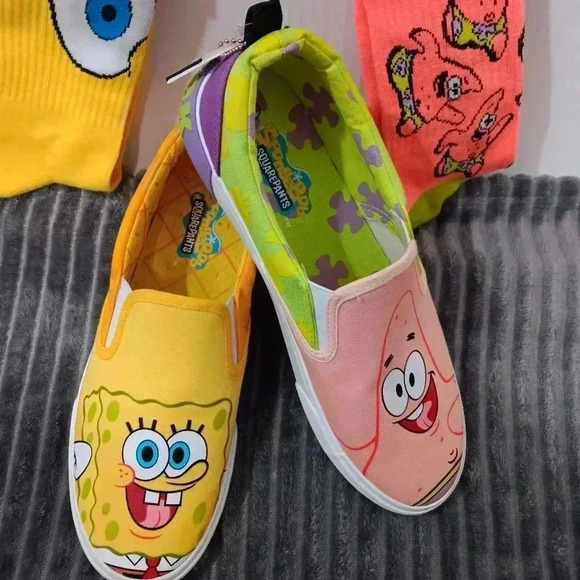 NWOB SpongeBob Squarepants & Patrick Slip On Canvas Sneaker Mens Shoe Sz 8.5 - Picture 2 of 12